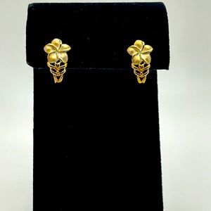 Gold earrings